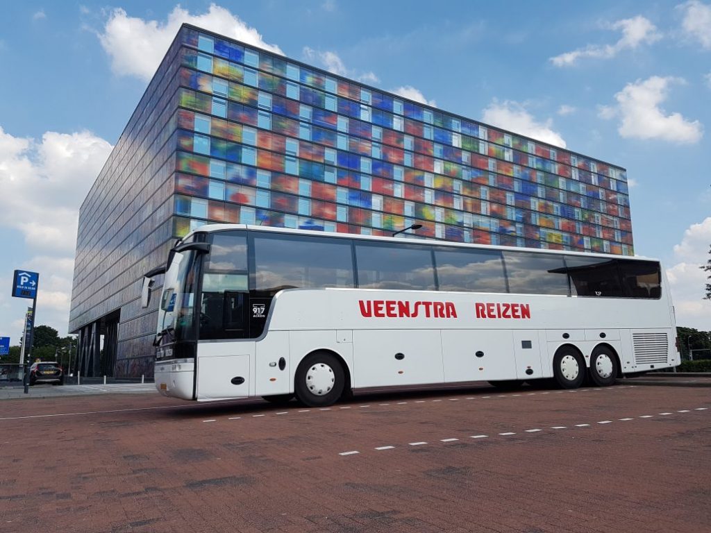 Luxe bus huren in Drenthe met een groep